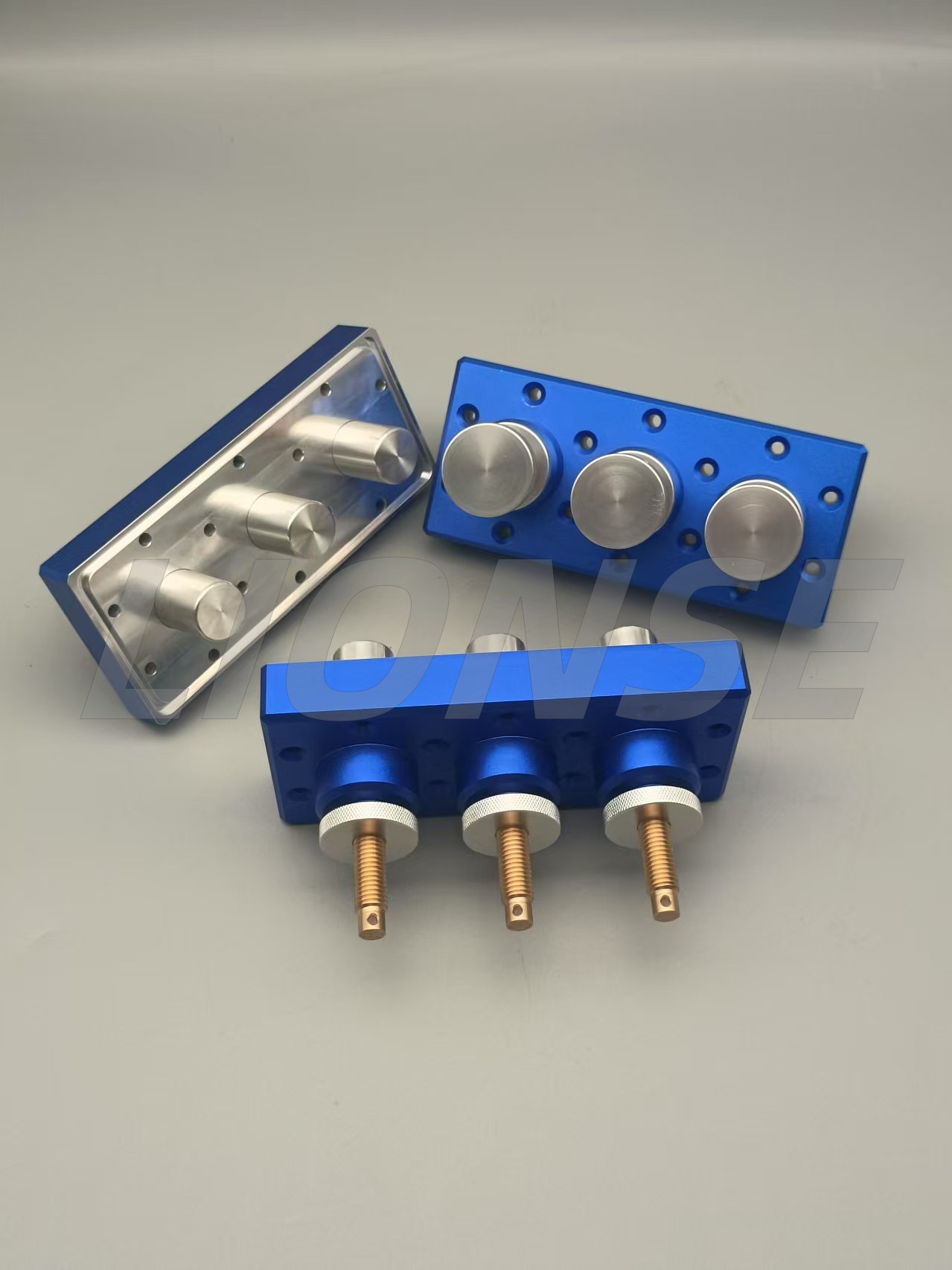 Waarom geven aluminium onderdelen de voorkeur aan zandstralen en oxidatie?